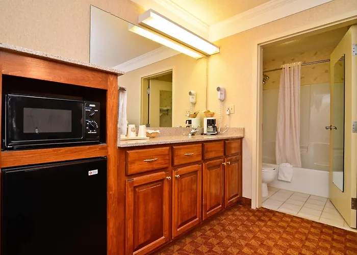 Best Western Hawkinsville Inn & Suites
